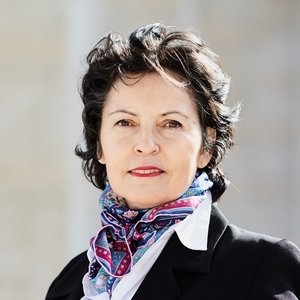 Sara - Prof d'initiation internet - Neuilly-sur-Seine