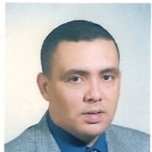 Ahmed - Prof d'économie - Poitiers