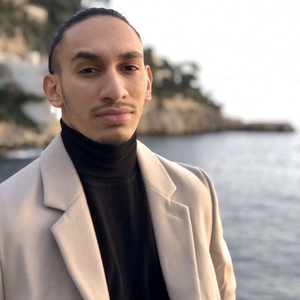 Hosni - Prof de comptabilité - La Garde