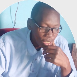 Ousmane - Prof d'initiation informatique - Paris