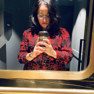 Fatima - Prof de marketing digital - Reims