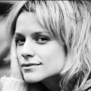 Virginie - Prof de relaxation - Saint-André-d'Huiriat