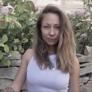 Fanny - Prof de yoga - Saint-Dionisy