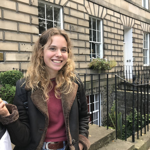 Naomi - Prof de fle - français langue étrangère - Edinburgh
