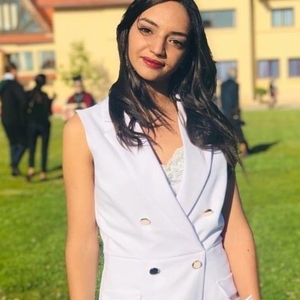 Chaimae - Prof de finance - Cergy