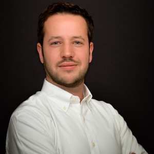 Patrick - Prof d'économie - Paris