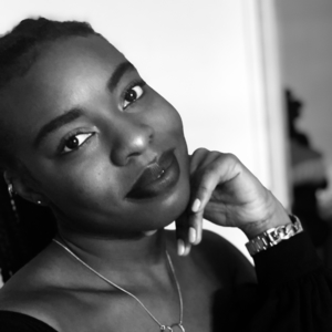 Cynthia - Prof de droit fiscal - Roissy-en-Brie