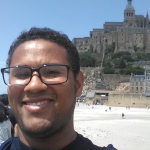 Carlos - Prof de compréhension écrite - espagnol - Zudausques
