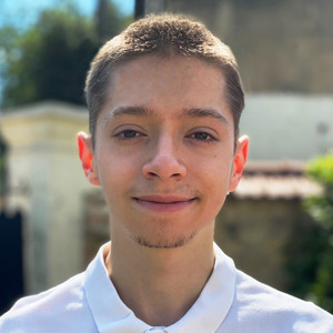 Tom - Prof d'initiation informatique - Saint-Maur-des-Fossés