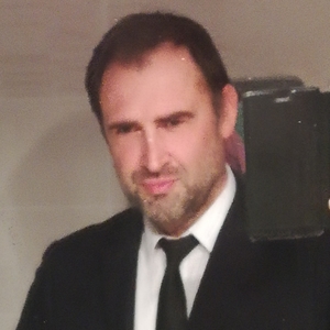 Denis - Prof de commerce - La Faye