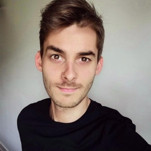 Julien - Prof d'initiation informatique - Ermont