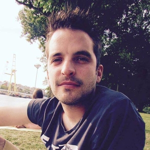Thibaut - Prof de management et gestion d'entreprise - Liège