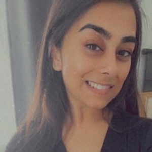 Neha - Prof d'anglais - Gramat