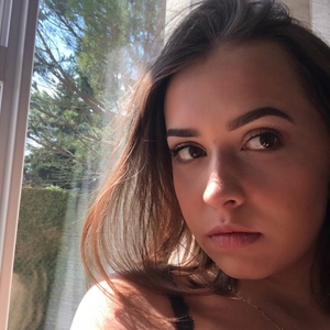 Manon - Prof d'aide aux devoirs - Pont-Évêque