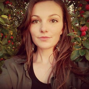 Laura - Prof de français - Baud