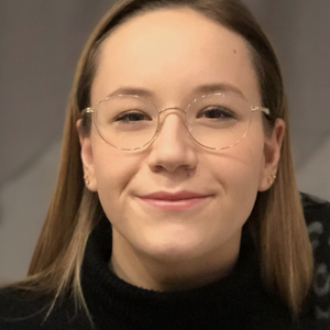 Léa - Prof d'anglais - Champenoux