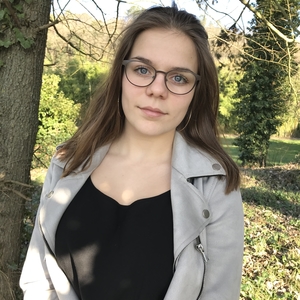 Mélissa - Prof d'aide aux devoirs - Thizay