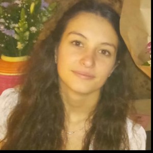 Fiona - Prof d'aide aux devoirs - Tours
