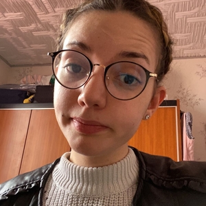 Lisa - Prof de français - Nevers