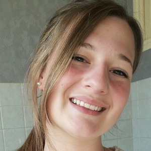 Laura - Prof d'aide aux devoirs - Régny