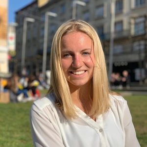 Manon - Prof de français - Poulainville