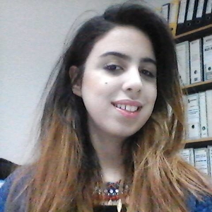 Khouloud - Prof de physique - Verberie