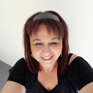 Carole - Prof de management et gestion d'entreprise - Médis