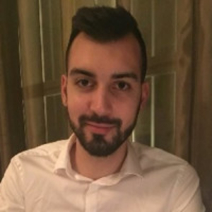 ADRIEN - Prof de management et gestion d'entreprise - Meximieux