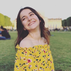 Marie Nour - Prof de graphisme - Paris