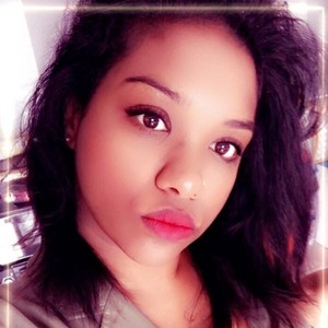 Stéphanie - Prof de graphisme - Villejuif
