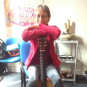 Sally - Prof de guitare - Paris