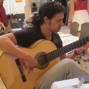 Hicham - Prof de guitare - Marche-en-Famenne
