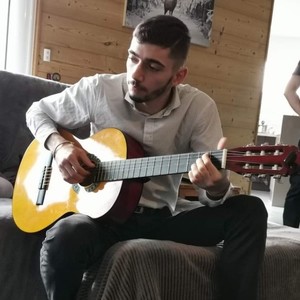 Steve - Prof de guitare - Fareins