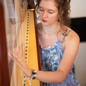 Louise - Prof d'harpe - Liège