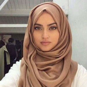 Mimouna - Prof d'anglais - Saint-Denis