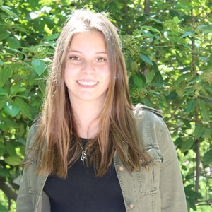 Emma - Prof d'histoire de l'art - Montagnac