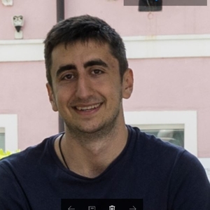 Hugo - Prof de maths - Paris