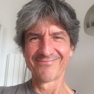 Francis - Prof d'initiation informatique - Sèvres