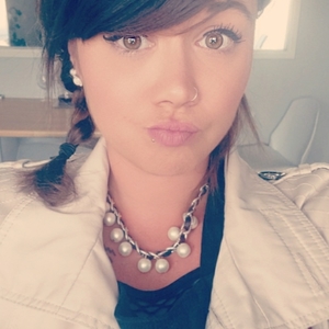 Charlotte - Prof d'education sexuelle - Périgny