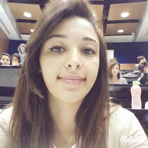 Emna - Prof de maths - Genève