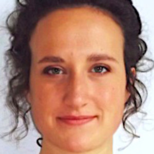 Aline - Prof de physique - chimie - Tours
