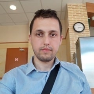 Lyes - Prof d'initiation informatique - Paris 5e