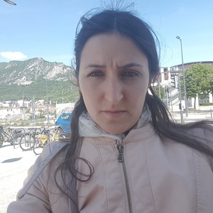 Claudia - Prof de maths - Amiens