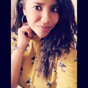 Aziza - Prof de maths - Laval