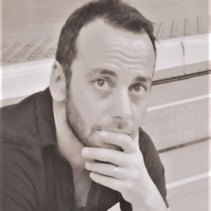 NICOLAS - Prof d'initiation informatique - Paris