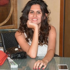 Donia - Prof de maths - Cachan