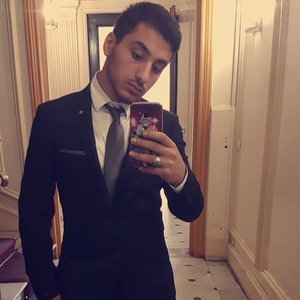 Islem - Prof de programmation - Paris