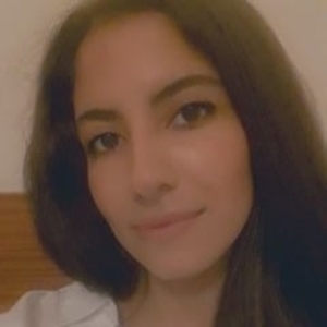 Rihab - Prof de programmation - Paris