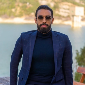 Akrem - Prof de maths - Boulogne-Billancourt