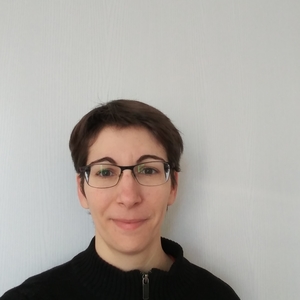 Axelle - Prof de maths - Cadenet